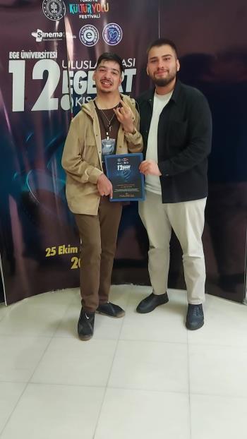 Halkla İlişkiler ve Reklamcılık Bölümü Öğrencimiz 12. EgeArt Kısa Film Yarışması’nda Ödül Kazandı